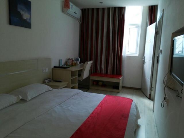 Thank Inn Chain Hotel Guizhou Zunyi Huichuan District Huichuan Avenue Bagian luar foto