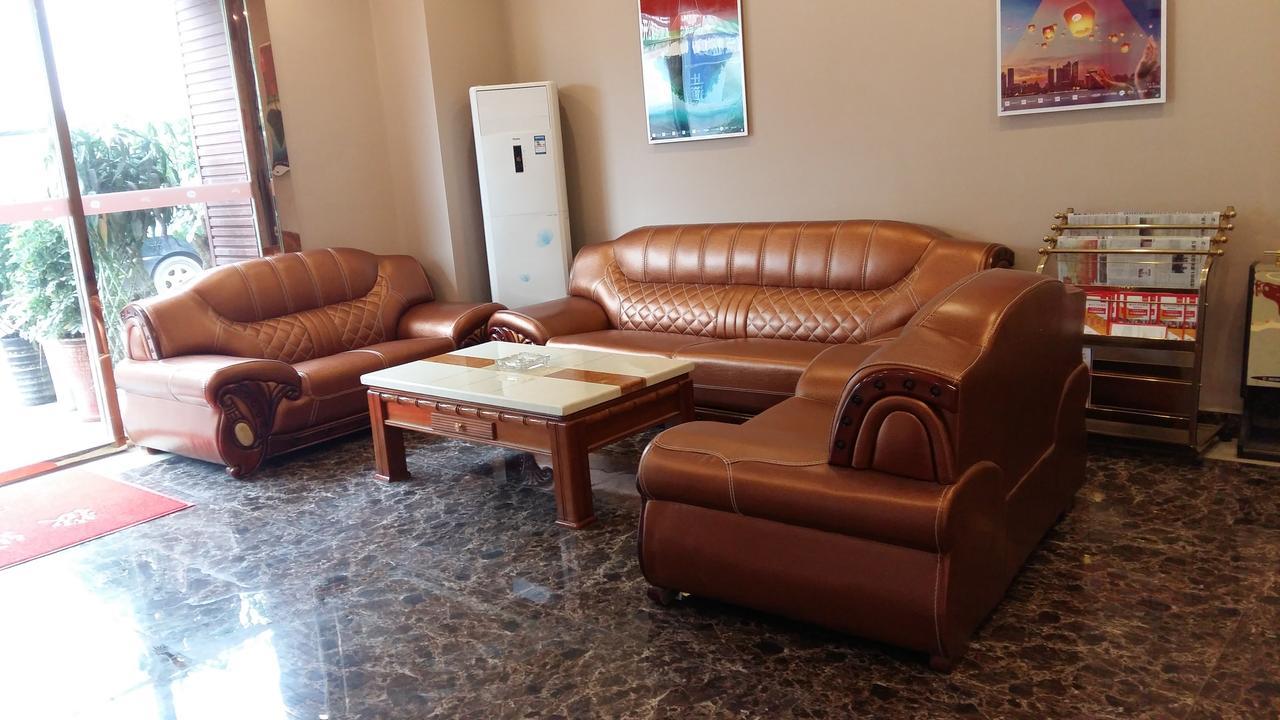 Thank Inn Chain Hotel Guizhou Zunyi Huichuan District Huichuan Avenue Bagian luar foto