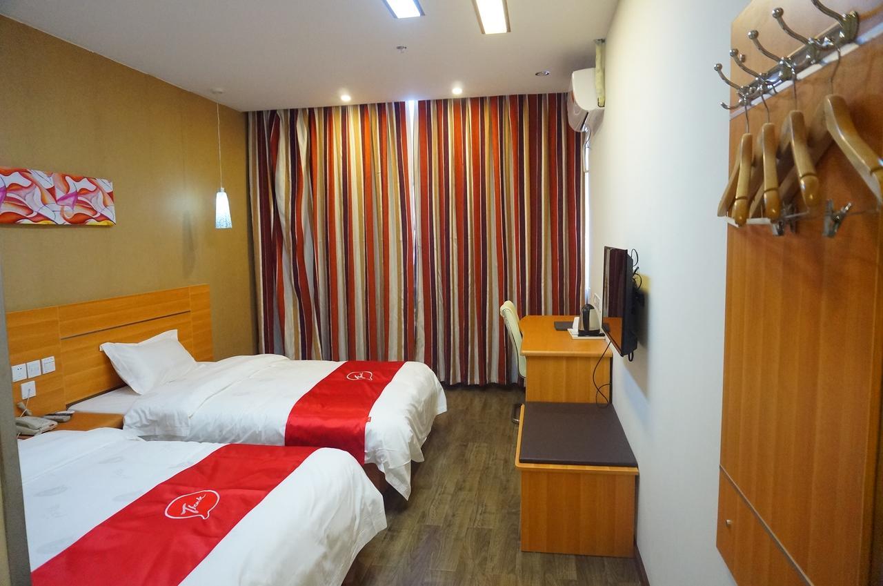 Thank Inn Chain Hotel Guizhou Zunyi Huichuan District Huichuan Avenue Bagian luar foto